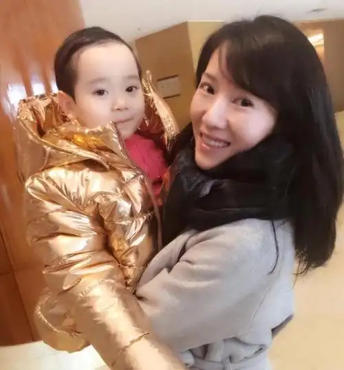 回顾李念我这辈子正确的决定嫁大14岁老公38岁高龄拼三胎