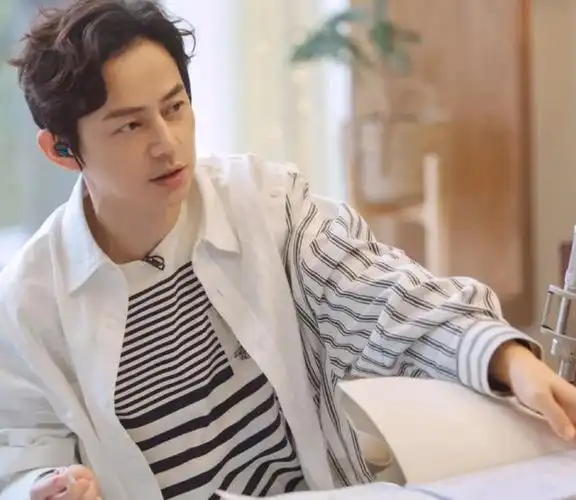 何炅老婆真的是王菁吗?