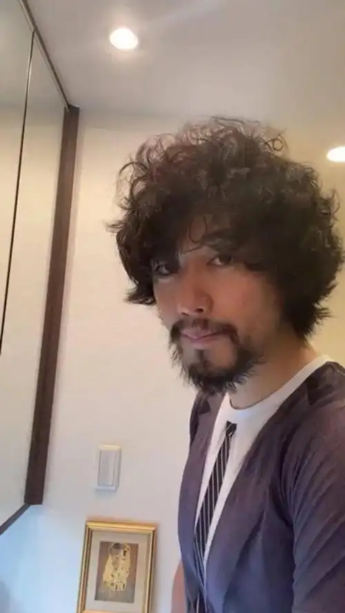 日本男演员少见的胡须模样:谁是"最强反差王"!_胡子