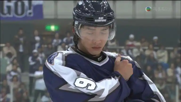 木村拓哉《假面饭店》刑警卧底变高贵柜台服务员!