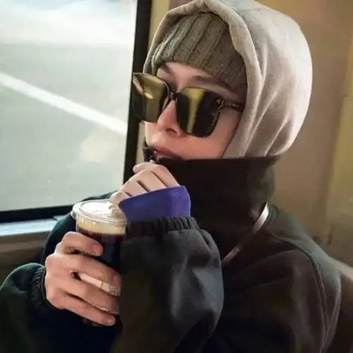 范丞丞分享背景头像78谁能拒绝小丞呢06