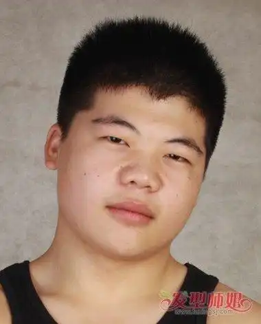 胖子剪寸头好看吗 胖人适合什么样的头型