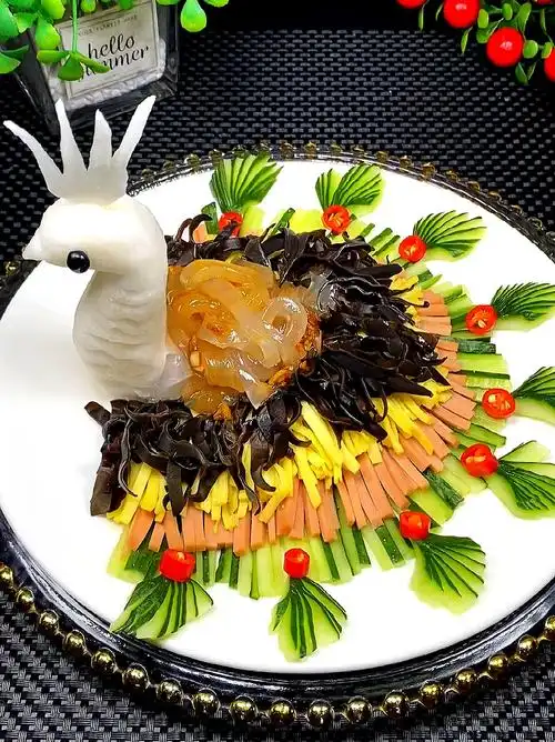 东北大拉皮凉菜摆盘