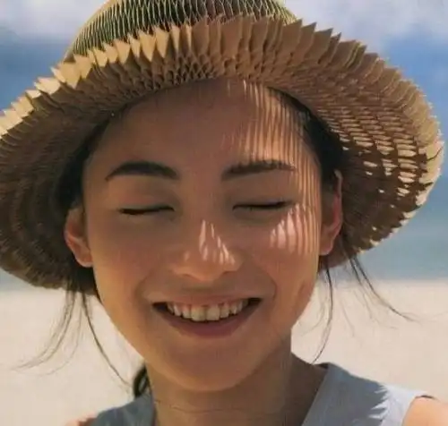 当前位置陈冠希张柏芝头像