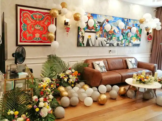 生日派对现场氛围图