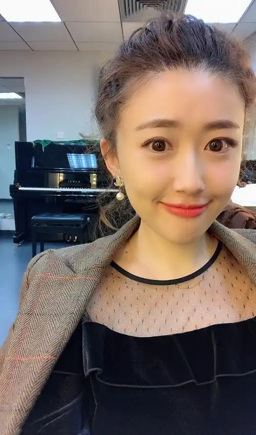 中国人民大学校花康逸琨_微页高考网