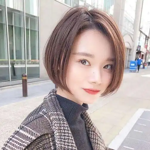 又酷又飒的日系潮短发关注《发型图片库》,天天分享好发型