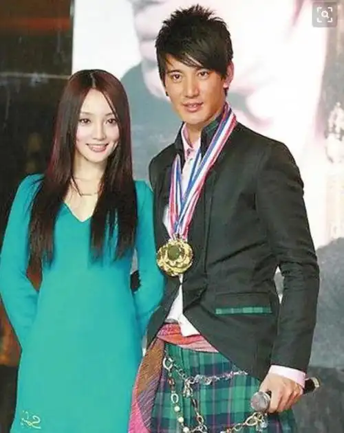 李小璐任泉为什么分手李小璐的混乱情史