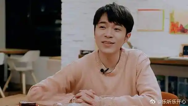 青峰唱了杨乃文的歌,她却直呼他可恶    #我是歌手#乐听乐开心的微博