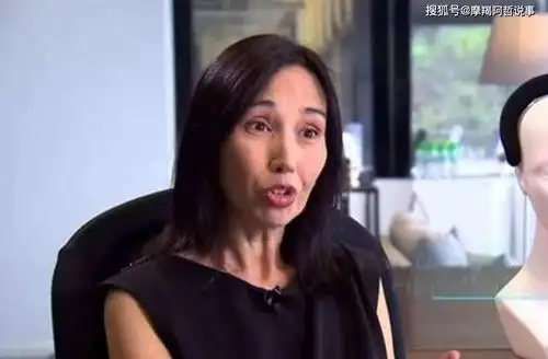 一半差不多都是香港的,就像王祖贤,刘嘉玲,关之琳,赵雅芝,伍咏薇等人