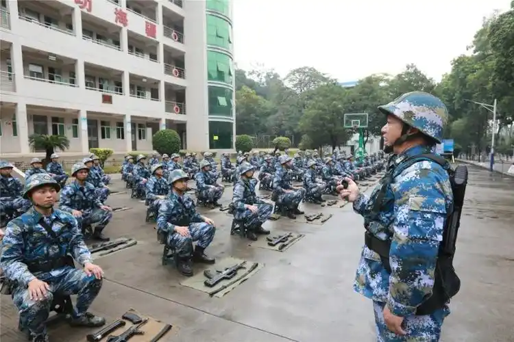 沙角新兵的一天都干些啥看完这组图你就知道了