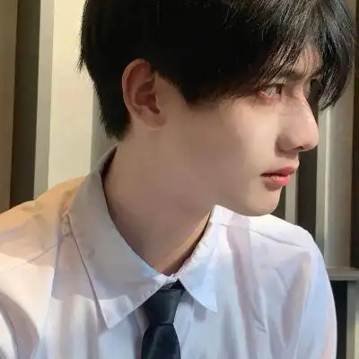 五官超精致帅哥头像高清图片暖男头像帅气阳光真人治愈系