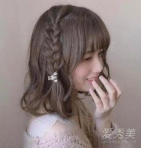 天热怎么扎头发好看 夏天天热长发怎么扎凉快_发型diy_爱美网发型