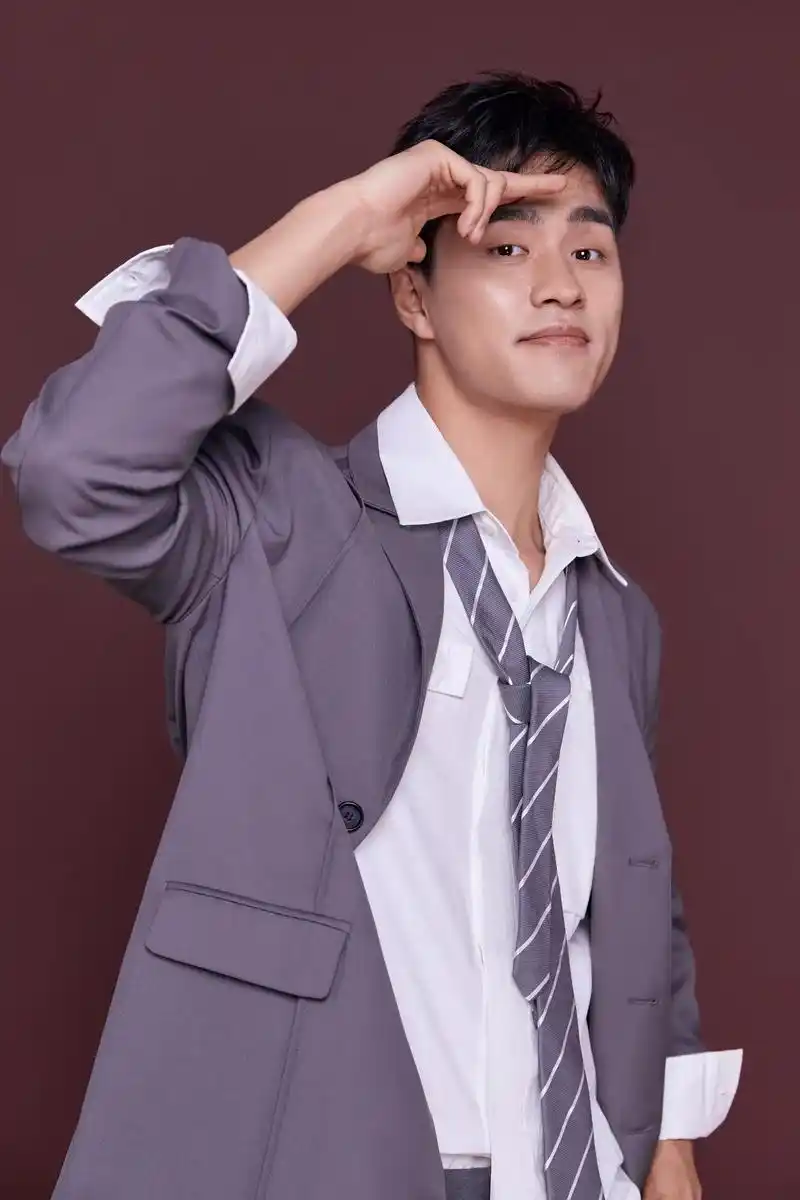 飞乐时摄影.男生写真是霸道总裁没错了, 好看的形象照让人更能 - 抖音