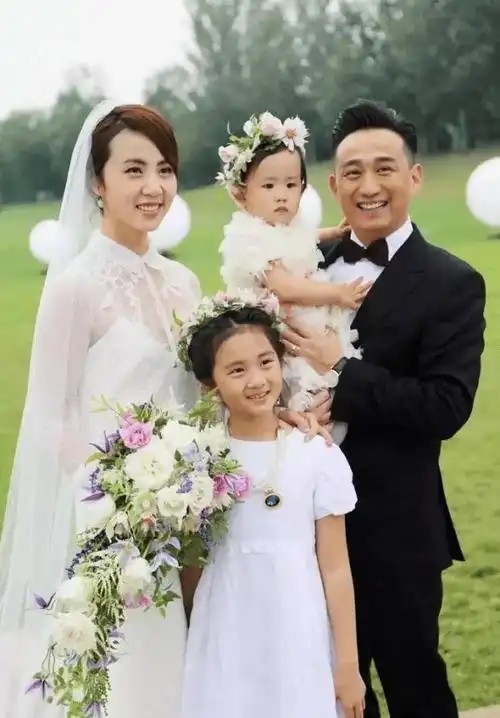 引读:黄磊多次示爱刘若英,孙莉为何直言不介意?