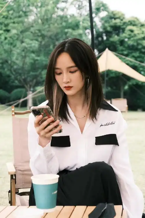 孟佳听杨九郎讲梗总翻白眼#真的会被孟佳和九郎这对活宝笑晕过去!