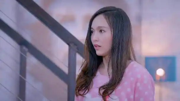 克拉恋人:雷奕明不让米朵上班,把她衣服全洗了,真是太好笑了