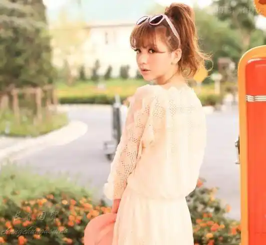 "天王嫂"方媛青涩旧照曝光 清纯靓丽甜美可人