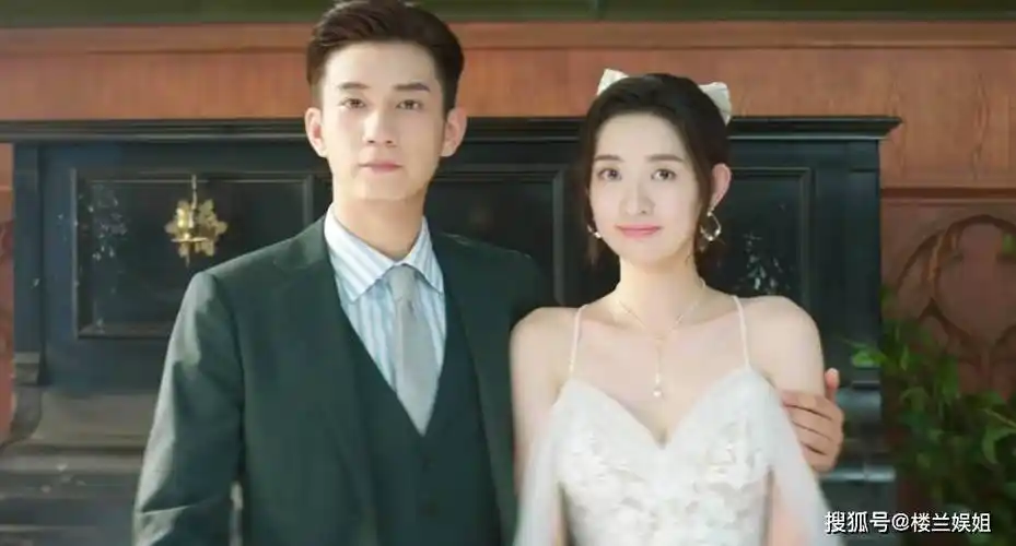 被前男友侵犯,被客户骚扰,对老板动情,长开了的王玉雯有多撩人_白鹦