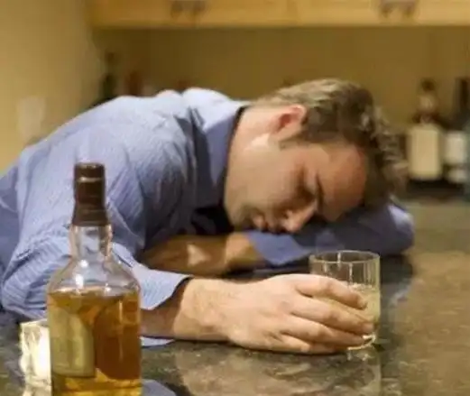 喝醉酒难受怎么办老酒鬼分享妙招快速醒酒方法超实用