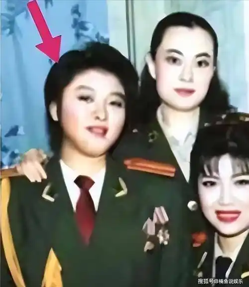韩红自曝大学时曾是校花看了她18岁的照片确实没说谎