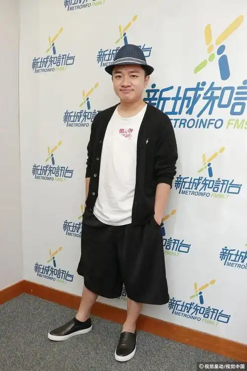 王祖蓝祝福鹿晗关晓彤:两人都是学霸很般配