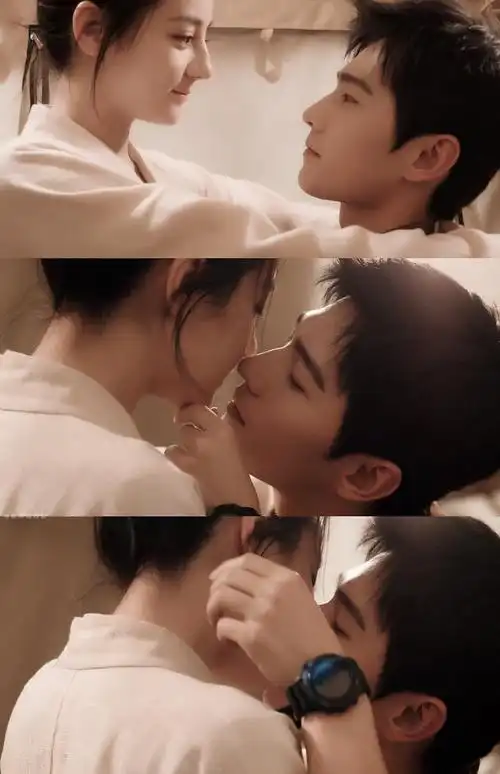 杨洋迪丽热巴被称bg之光,吻戏频上热搜,好甜好会吻