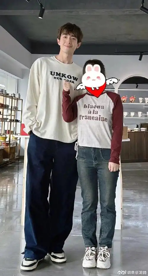 林更新186的身高147的体重##盒子里的猫