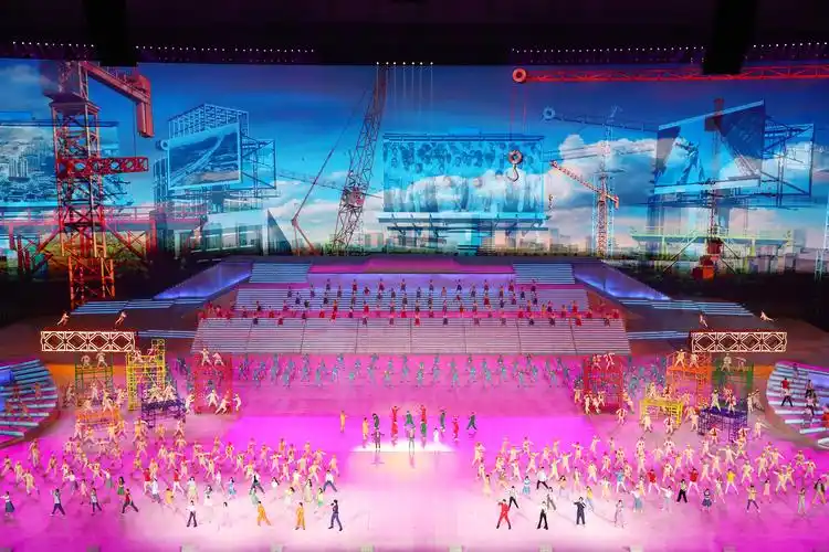 他们挑战了自己多年表演中舞台高度之最