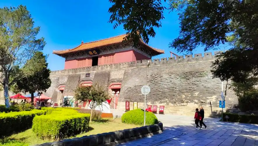 《泰安名胜景点——岱庙》(手机拍摄)