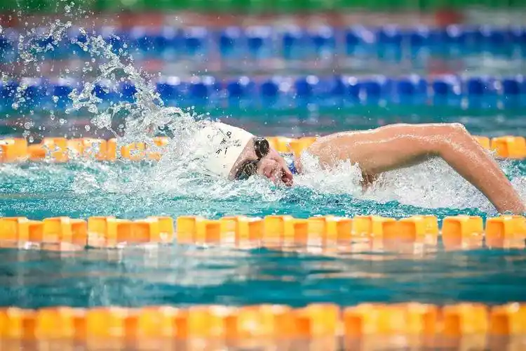 全国春季游泳锦标赛女子400米自由泳:湖北选手杨佩琪再揽一金