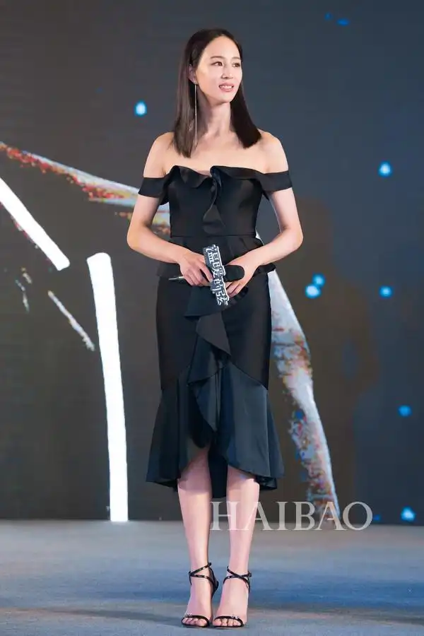 张雨绮产后复出变瘦,43岁徐若瑄的颜值崩了?