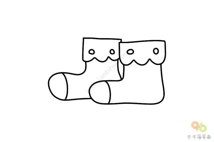 漂亮的袜子简笔画教程