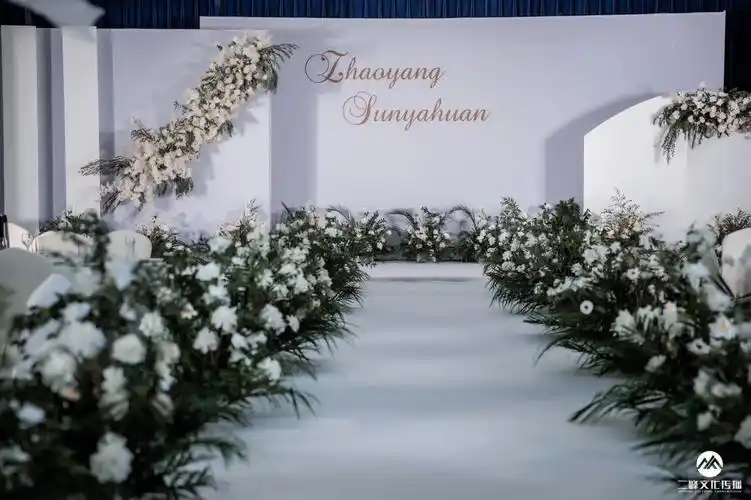 分享韩式白绿清新婚礼现场布置