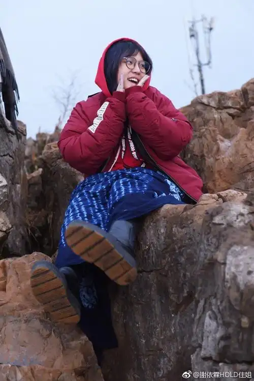 谢依霖产后身体变瘦,和昔日"好姐妹"杨幂一同录制新综艺