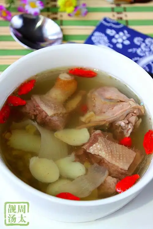 玉竹百合绿豆炖老鸭-周太靓汤 ["健脾利湿""养阴生津"]