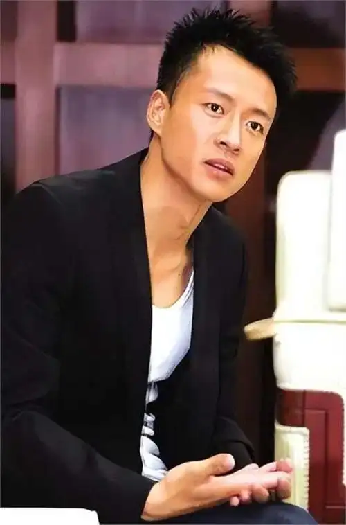 唐曾:虽没有结婚,但并不代表没有伴儿,人这一生不应该只有婚姻