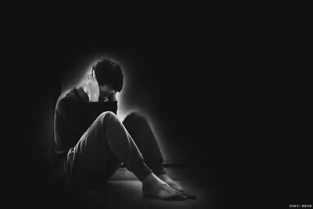 丈夫给小三发消息,误发妻子,却挽救了支离破碎的婚姻