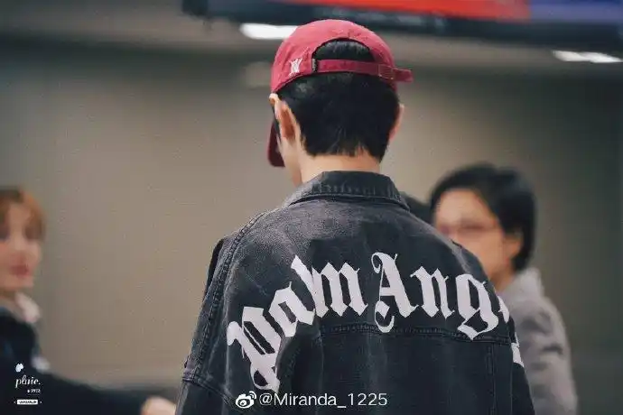 [赖冠霖][分享]200322 赖冠霖背影合集 连背影都在撩人