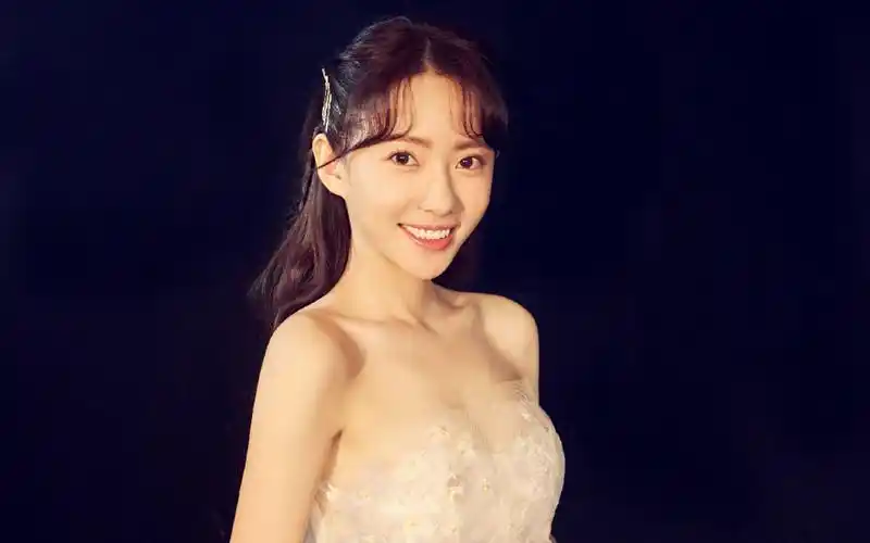 刘萌萌唯美仙气写真图片桌面壁纸