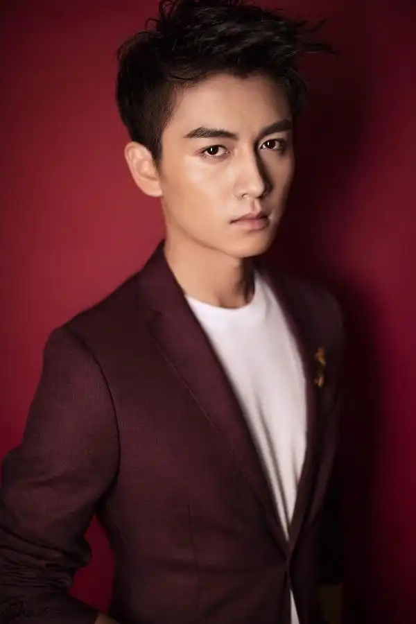 陈晓荣升奶爸后仍帅气似小鲜肉_高清图集_新浪网