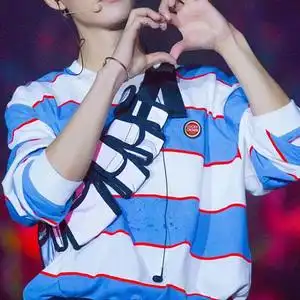 肖战同款蓝白条纹卫衣秋季新款纯棉上衣宽松iins圆领休闲t恤男女