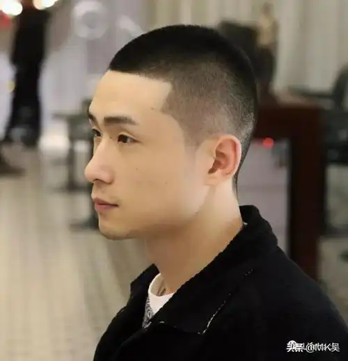 今年男生短发流行寸头超a男人味发型设计,男士短碎发寸头大全,寸头