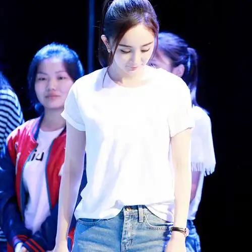 杨幂_杨幂明星同款白色t恤女短袖纯色棉质半袖上衣女夏2018新款体恤t