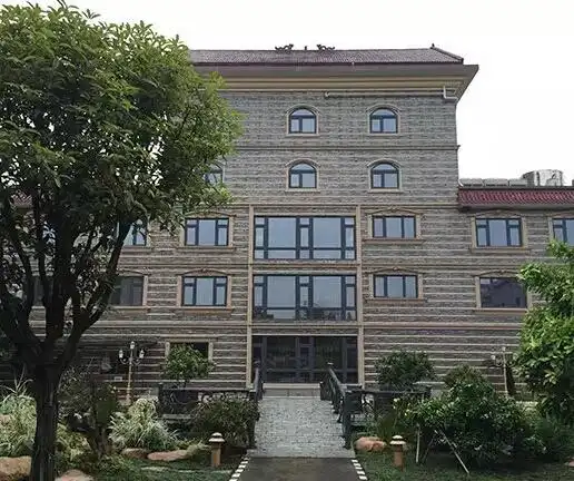 实拍王林深圳怡景花园别墅浓厚树荫围绕显神秘