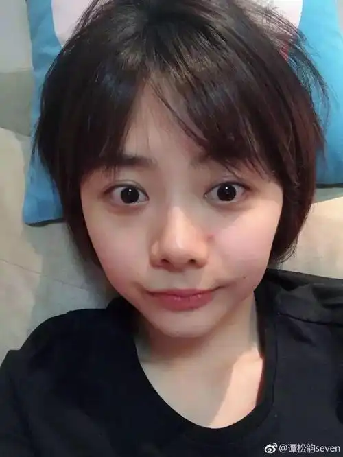 谭松韵说愿用一切换回妈妈,现在妈妈一定在天上望着她的小天使!