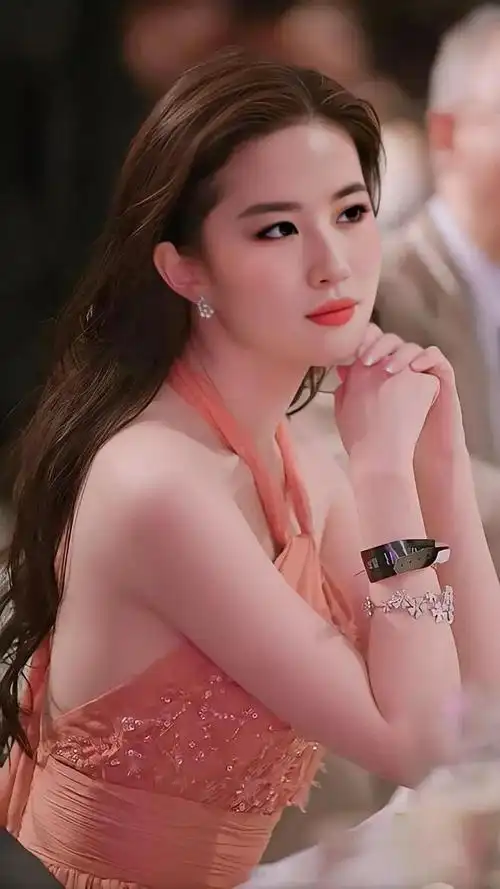 美女明星刘亦菲高清写真美图眉目如画美不胜收