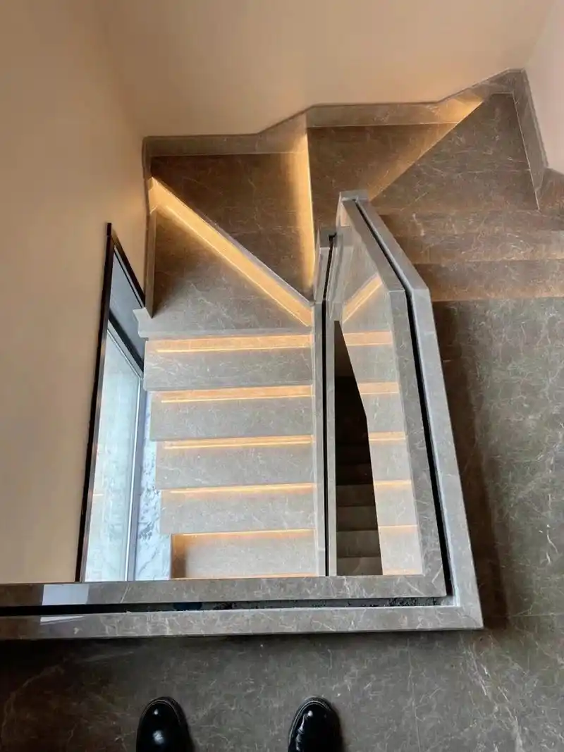 复式「别墅」280一步包安好的大理石楼梯踏步 明细: 一个立板踏板算一