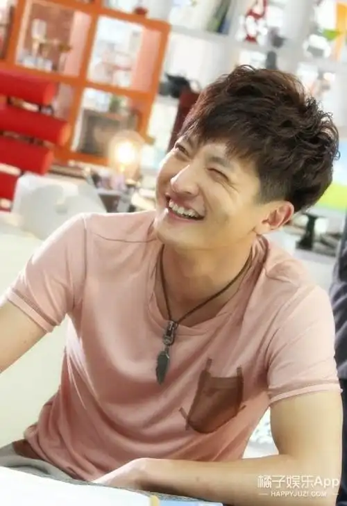 郭京飞:戏里是"男神经病",戏外是低调有实力男演员