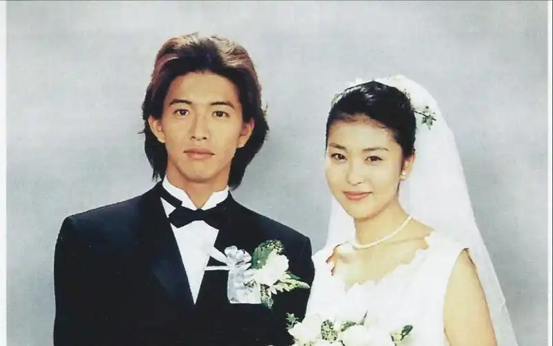 一口气看完《恋爱世纪》,当24岁的木村拓哉遇到20岁的松隆子